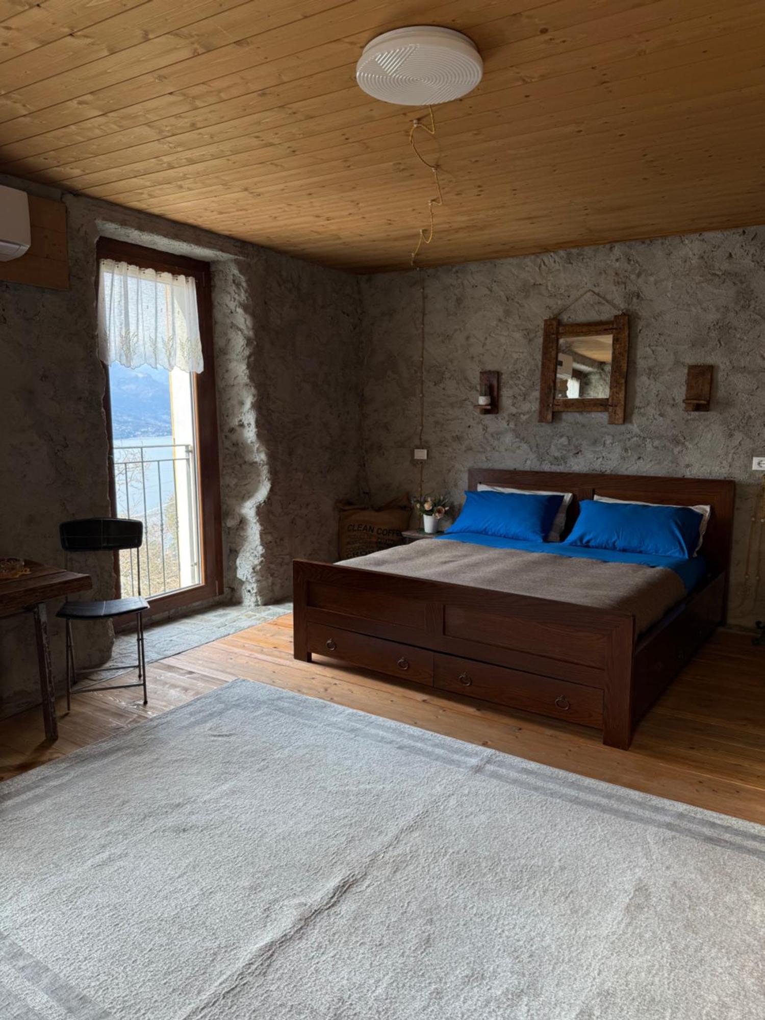 Stone House: Fairytale Flat With Magic Lake View Беллано Экстерьер фото